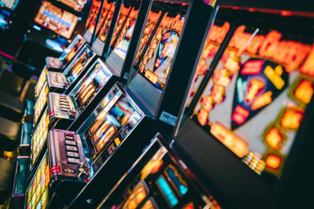 detik365 login app showing live football betting interface and casino games